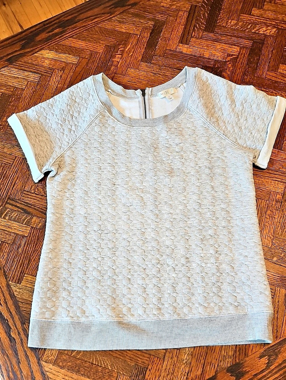 Love Fire Textured Short Sleeve Top Size Medium